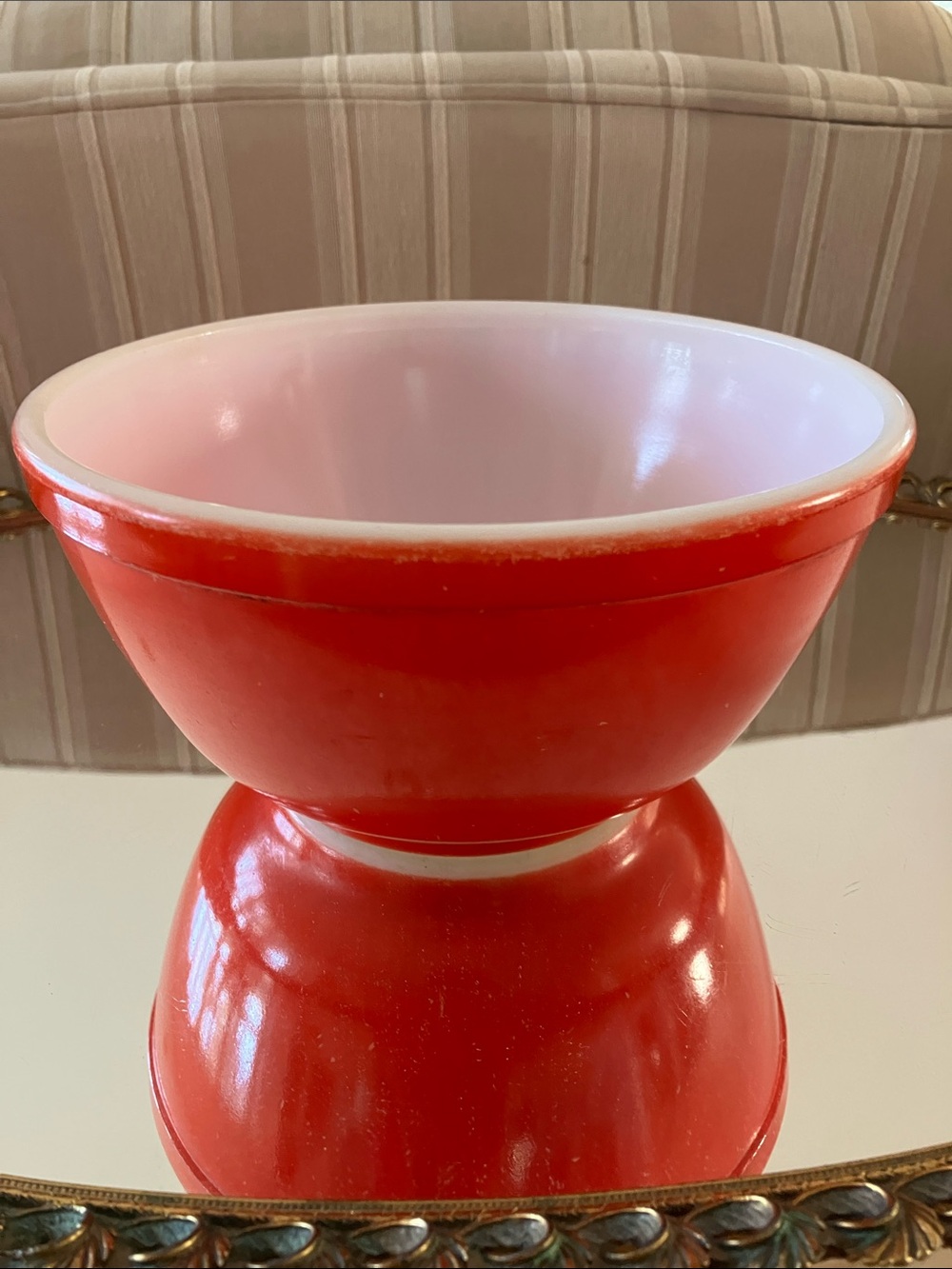 Vintage Pyrex Primary 1 Quart Red Nesting Bowl
